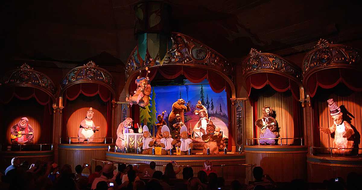 Country Bear Jamboree finale scene - Photo 1 of 1