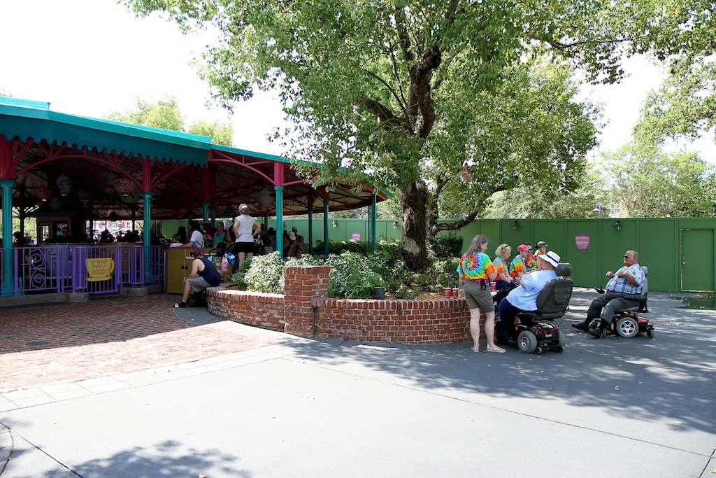 Fantasyland - The relocated wall