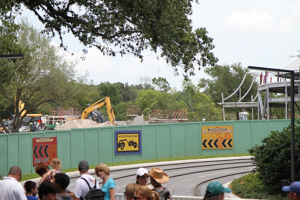 Fantasyland - Steel appears at the back of Storybook Circus