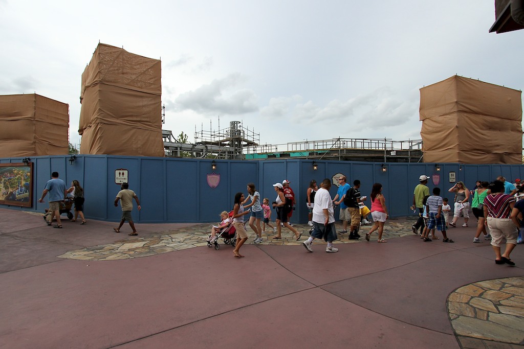 Fantasyland - The castle wall main entrance into Fantasy Forest