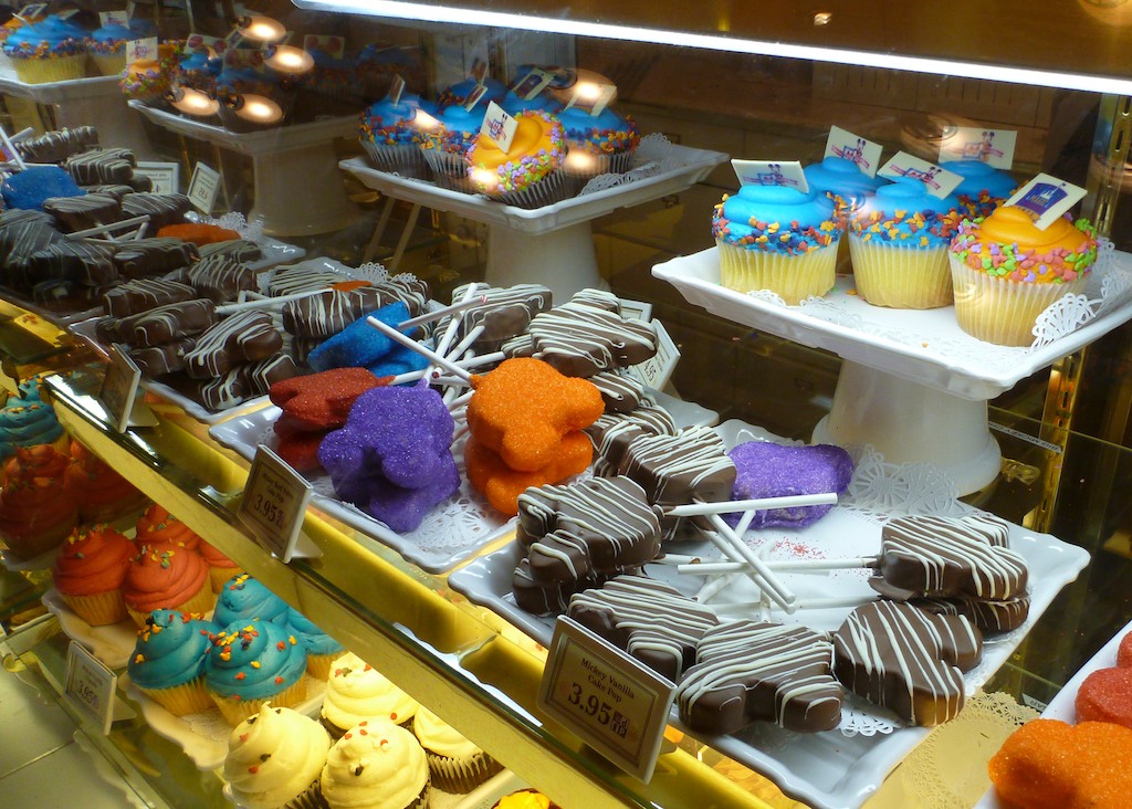 Magic Kingdom - Special 40th Anniversary Cupcakes