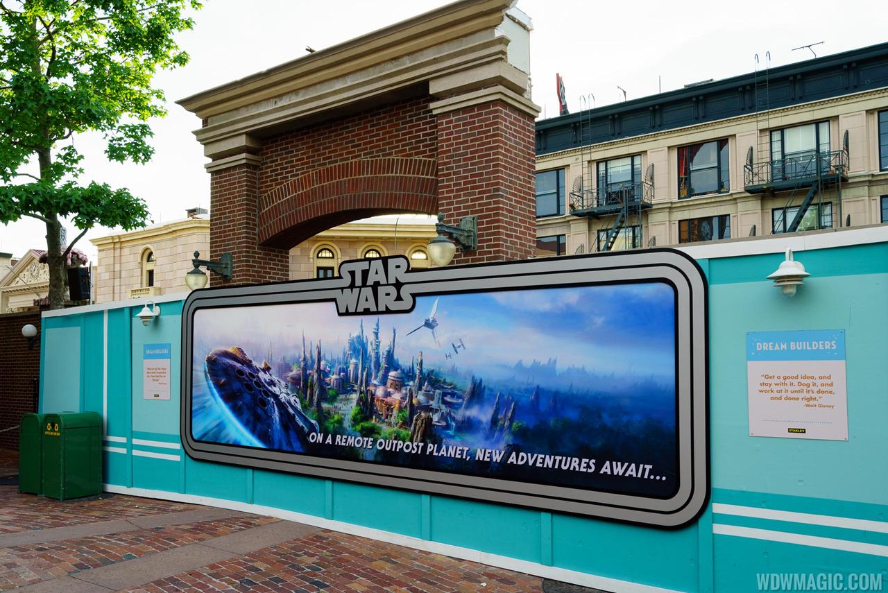 Star Wars: Galaxy's Edge [Disney's Hollywood Studios - 2019] - Page 4 Streets-of-America_Full_28674