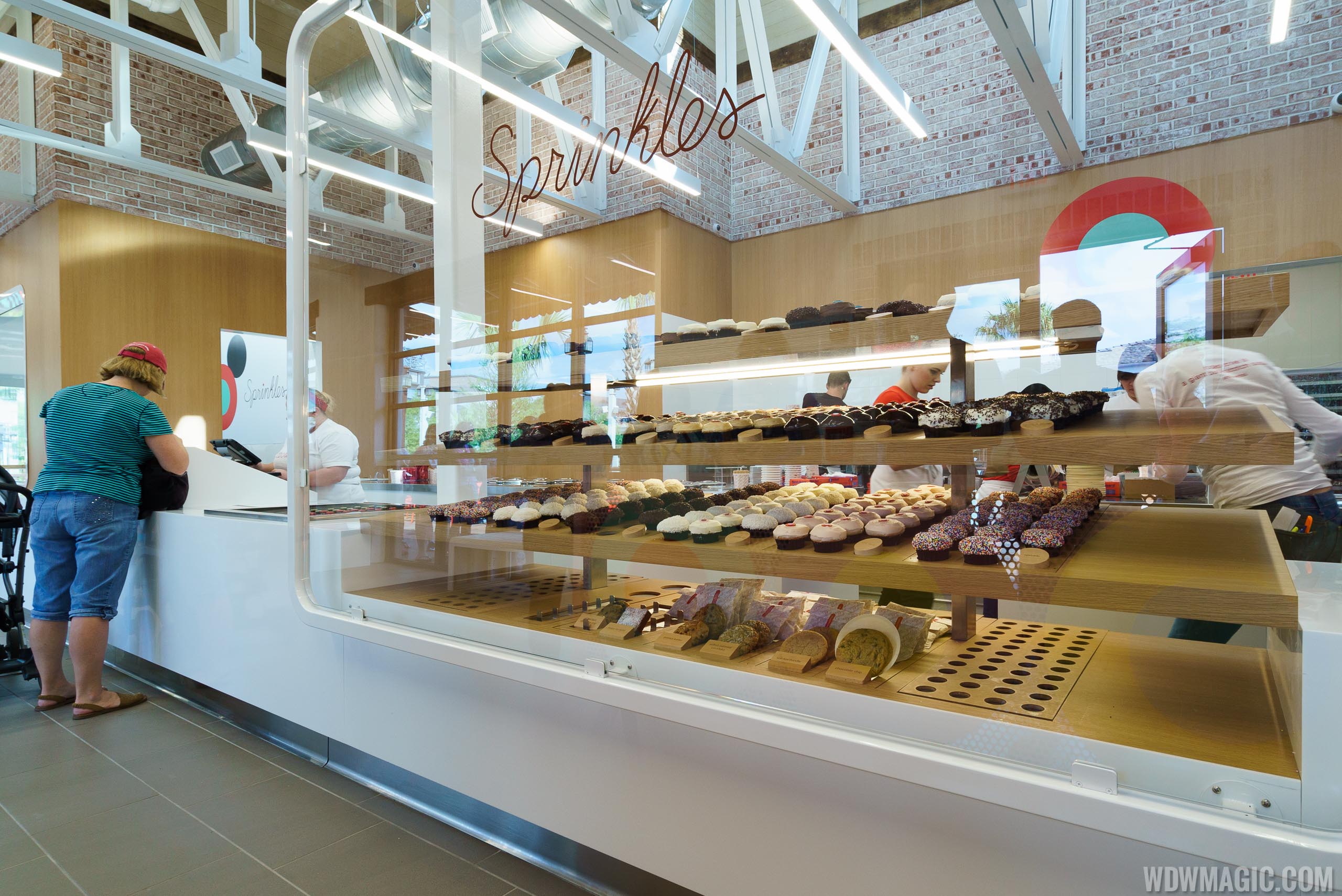 PHOTOS Sprinkles Cupcakes at Disney Springs