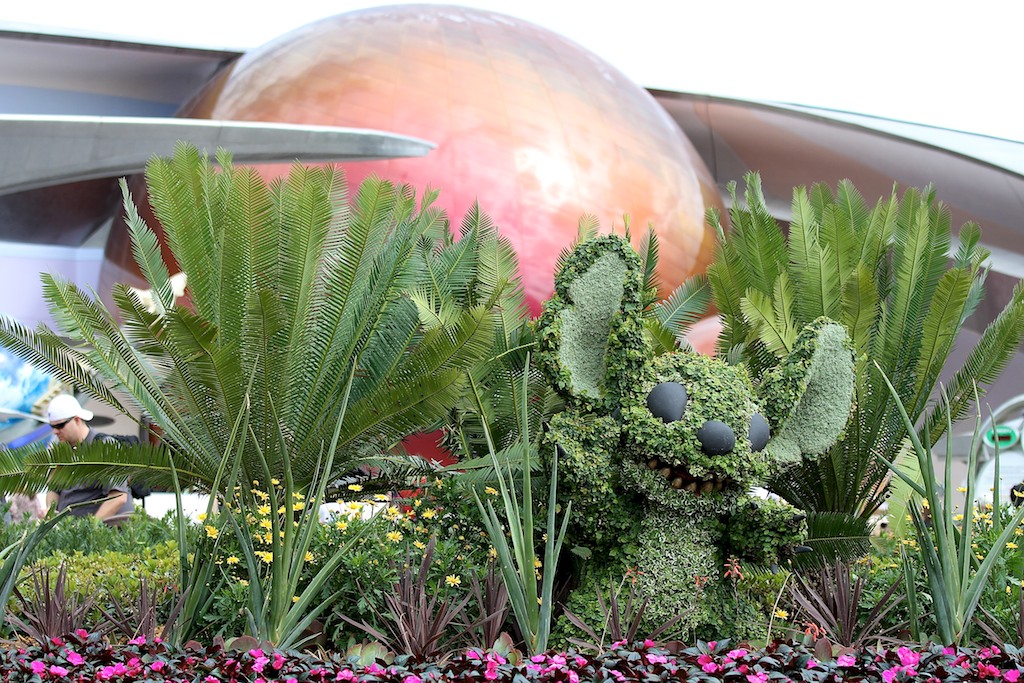 International Flower and Garden Festival - Stitch Topiary at Mission Space