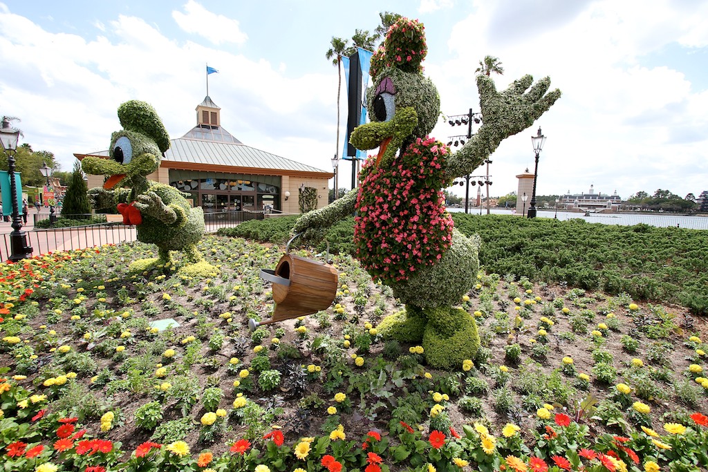 International Flower and Garden Festival - Donald and Daisy Topiary