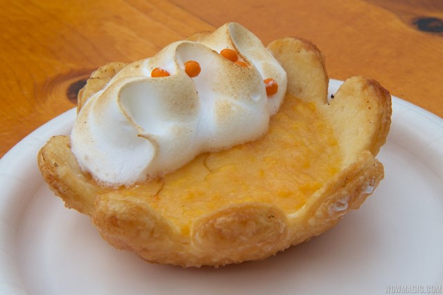 2014 Epcot Flower and Garden Festival Outdoor Kitchen kiosk - Florida Fresh - Florida Kumquat Pie $3.00 2014 Epcot Flower and Garden Festival Outdoor Kitchen kiosk - Florida Fresh - Florida Kumquat Pie $3.00