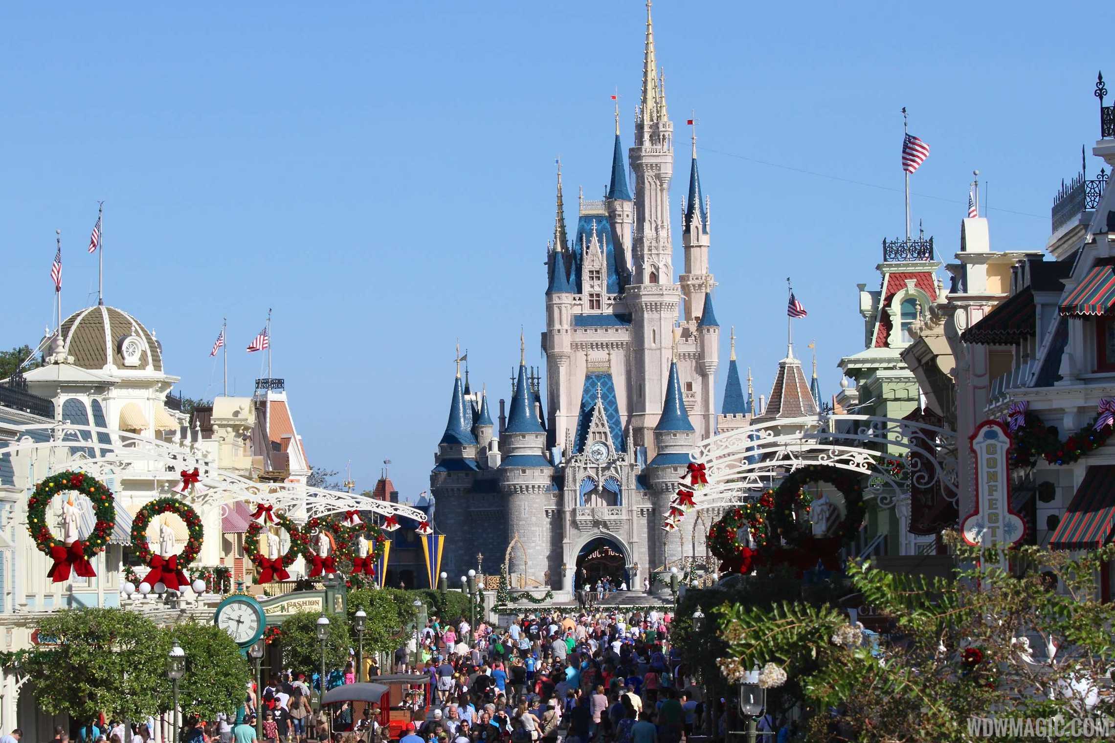abc christmas day parade disney parks unforgettable abc christmas day parade disney parks unforgettable