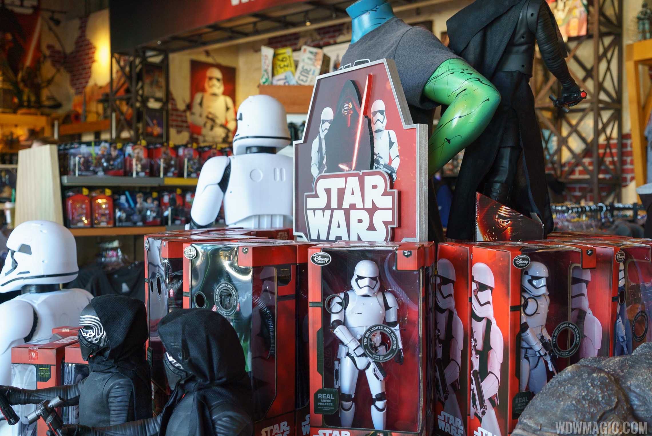 Photos Star Wars Galactic Outpost Opens At Disney