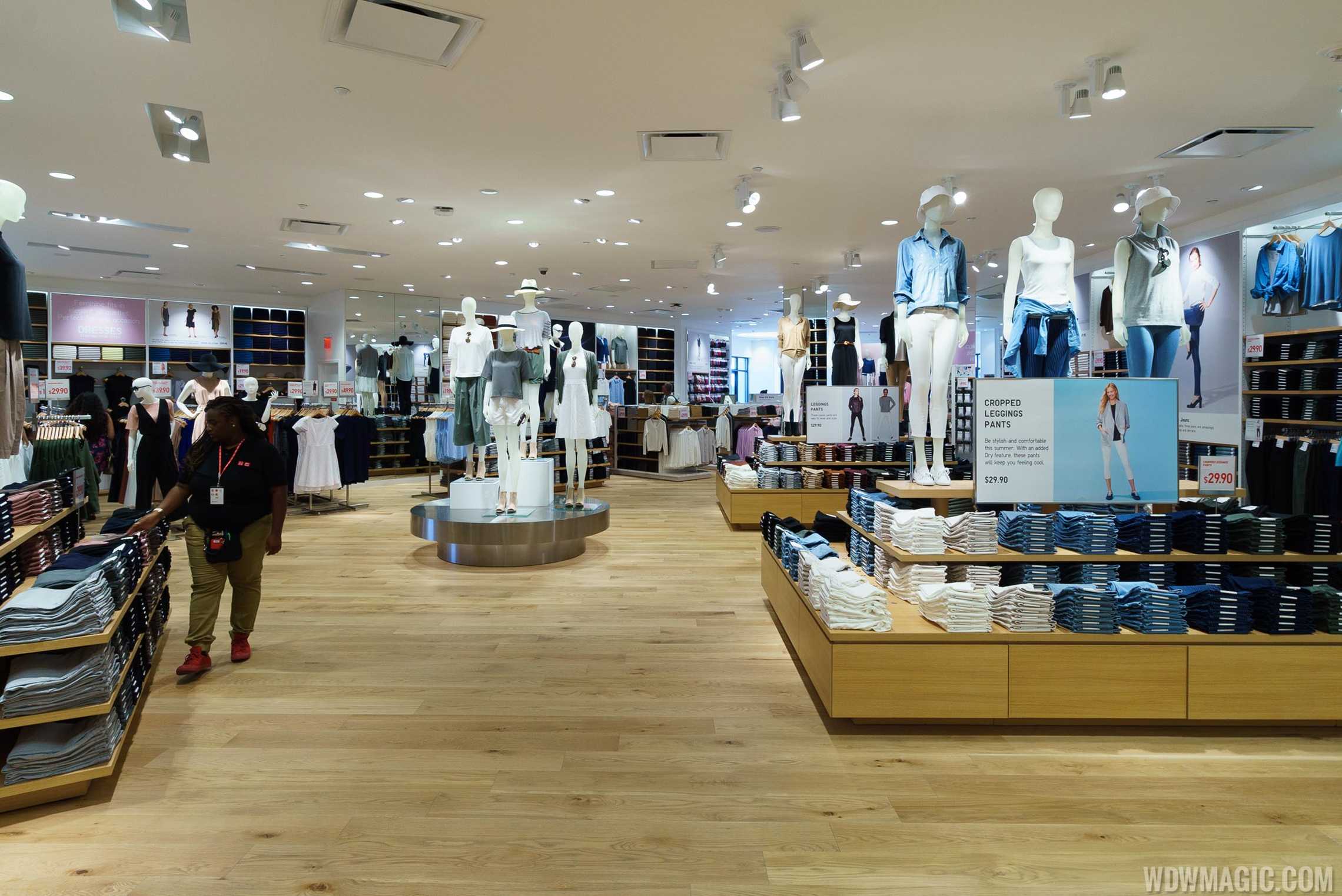 Uniqlo At Disney Springs Overview Photo 12 Of 24