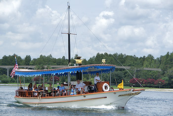 Launch boats