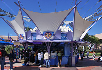 Pin Trading Epcot